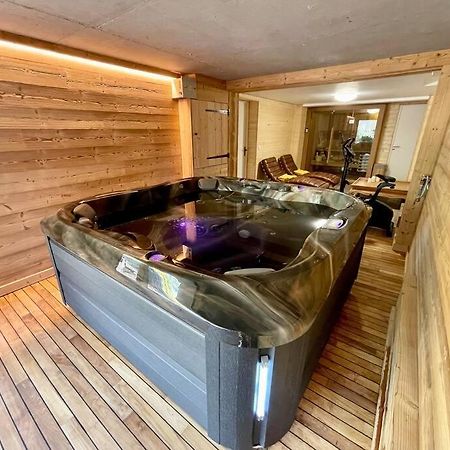 Chalet Kelly, centre ville / Jacuzzi / Sauna Gérardmer Esterno foto